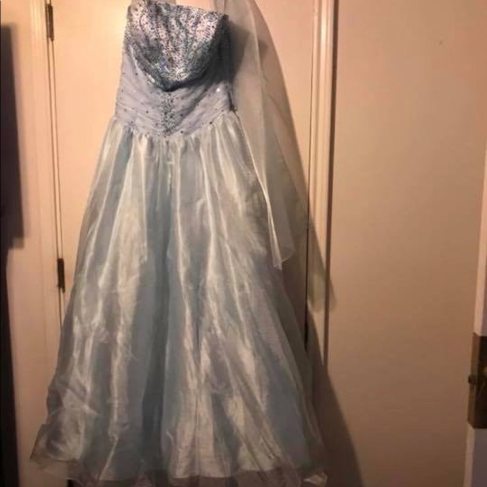 Prom dress